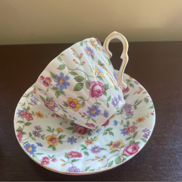 Gladstone Bone China Hand Painted Tea Cup & Saucer Set Made in England - Picture 3 of 6